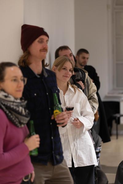 H13 2025: Stina Fors &quot;Answer me, Pythia&quot; (Kunstraum Niederösterreich, 21.11.2025) Foto: eSeL.at - Lorenz Seidler