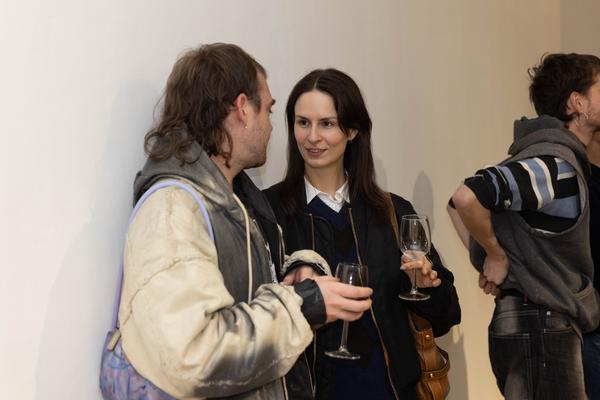 H13 2025: Stina Fors &quot;Answer me, Pythia&quot; (Kunstraum Niederösterreich, 21.11.2025) Foto: eSeL.at - Lorenz Seidler