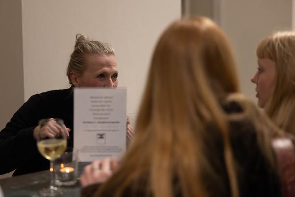 H13 2025: Stina Fors "Answer me, Pythia" (Kunstraum Niederösterreich, 21.11.2025) Foto: eSeL.at - Lorenz Seidler