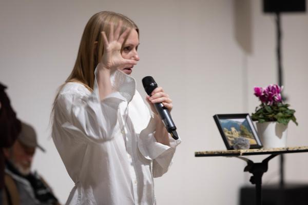 H13 2025: Stina Fors "Answer me, Pythia" (Kunstraum Niederösterreich, 21.11.2025) Foto: eSeL.at - Lorenz Seidler