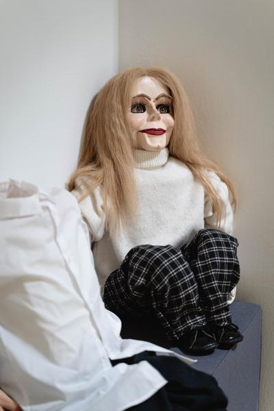 Stina Fors  &quot;Answer Me, Pythia&quot; (Kunstraum Niederösterreich, 02.12.2025) Foto: eSeL.at - Robert Puteanu