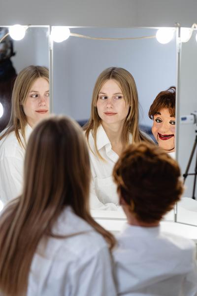 Stina Fors  &quot;Answer Me, Pythia&quot; (Kunstraum Niederösterreich, 02.12.2025) Foto: eSeL.at - Robert Puteanu