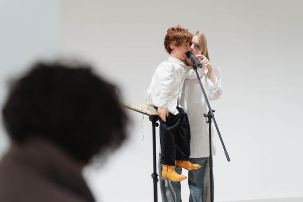 Stina Fors  &quot;Answer Me, Pythia&quot; (Kunstraum Niederösterreich, 02.12.2025) Foto: eSeL.at - Robert Puteanu