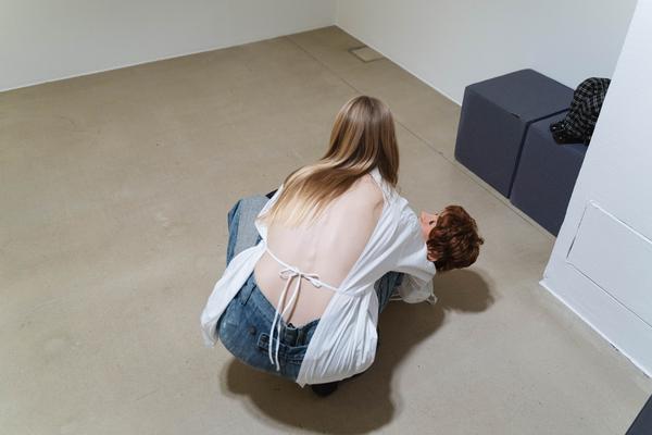 Stina Fors  &quot;Answer Me, Pythia&quot; (Kunstraum Niederösterreich, 02.12.2025) Foto: eSeL.at - Robert Puteanu