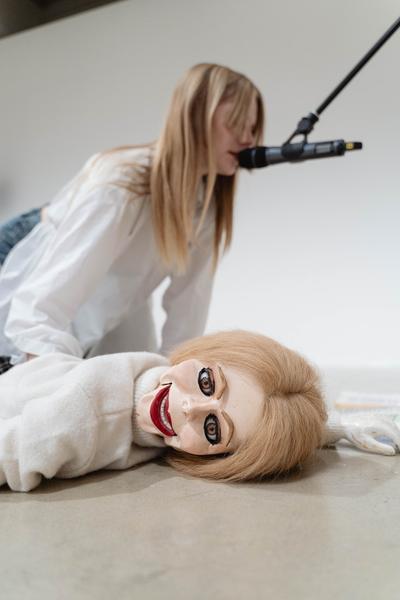 Stina Fors  &quot;Answer Me, Pythia&quot; (Kunstraum Niederösterreich, 02.12.2025) Foto: eSeL.at - Robert Puteanu