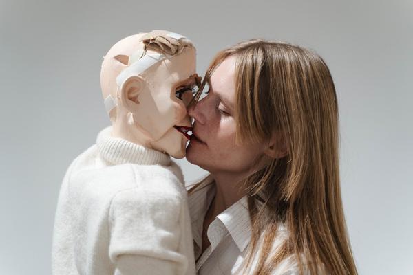 Stina Fors  &quot;Answer Me, Pythia&quot; (Kunstraum Niederösterreich, 02.12.2025) Foto: eSeL.at - Robert Puteanu