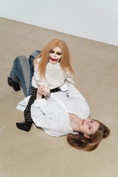 Stina Fors  &quot;Answer Me, Pythia&quot; (Kunstraum Niederösterreich, 02.12.2025) Foto: eSeL.at - Robert Puteanu