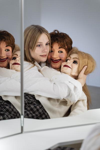 Stina Fors  &quot;Answer Me, Pythia&quot; (Kunstraum Niederösterreich, 02.12.2025) Foto: eSeL.at - Robert Puteanu