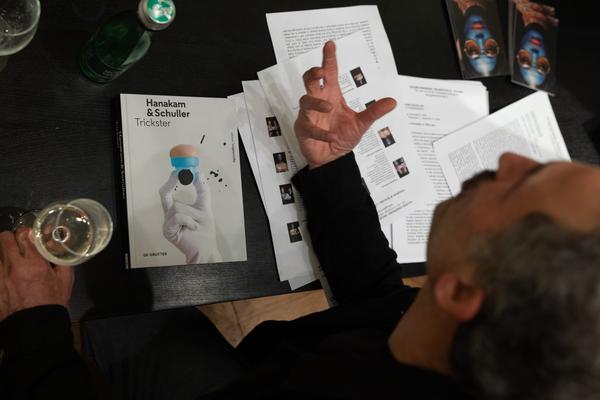 Hanakam &amp; Schuller &quot;Cosmic Commissioner&quot; (Galerie Krinzinger, 7.11. - 19.11.2025) Foto: eSeL.at - Lorenz Seidler