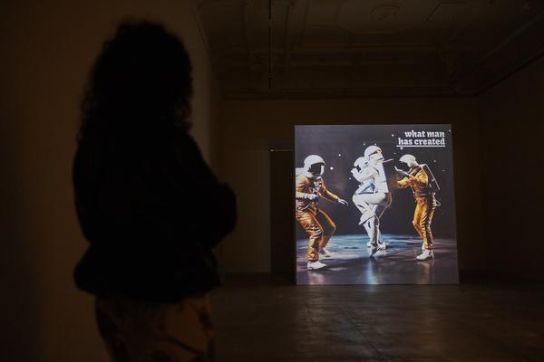 Hanakam &amp; Schuller "Cosmic Commissioner" (Galerie Krinzinger, 7.11. - 19.11.2025) Foto: eSeL.at - Lorenz Seidler