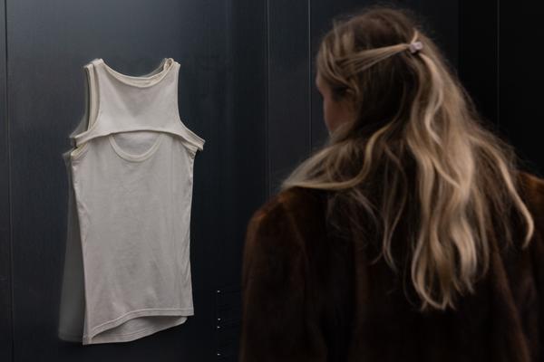 Helmut Lang &quot;Séance de travail 1986–2005&quot; (MAK, 10.12.2025 - 3.5.2026) Foto: eSeL.at - Lorenz Seidler