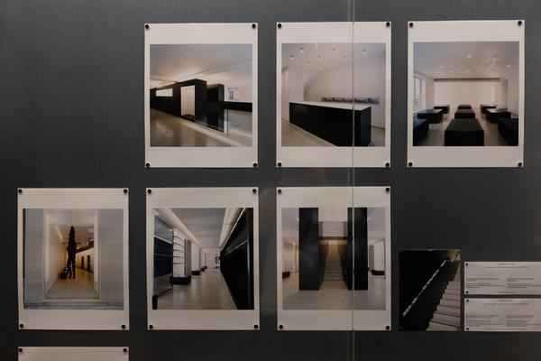 Helmut Lang "Séance de travail 1986–2005" (MAK, 10.12.2025 - 3.5.2026) Foto: eSeL.at - Lorenz Seidler