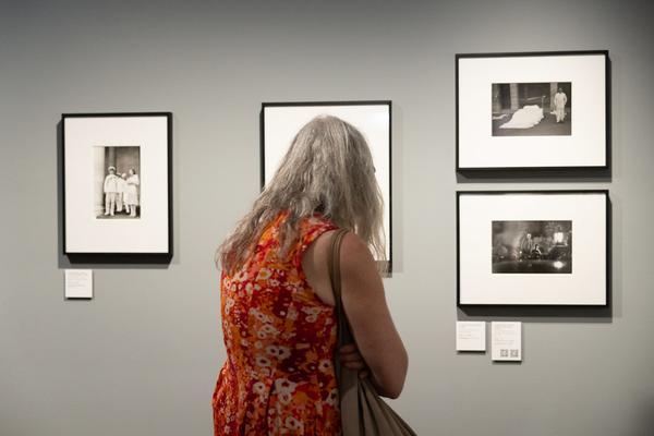 Henri Cartier-Bresson &quot;Watch! Watch! Watch!&quot; (Fotoarsenal Wien, 28.6. - 21.9.2025) Foto: eSeL.at - Lorenz Seidler