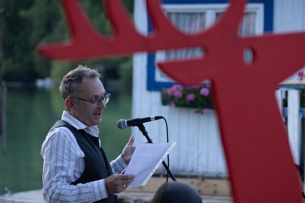 Viertelfestival: Wortwerft &quot;beendet. Hermann geht die Wortwerft baden&quot; (Erlaufsee, 21.6.2025) Foto: eSeL.at - Lorenz Seidler