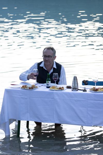 Viertelfestival: Wortwerft &quot;beendet. Hermann geht die Wortwerft baden&quot; (Erlaufsee, 21.6.2025) Foto: eSeL.at - Lorenz Seidler
