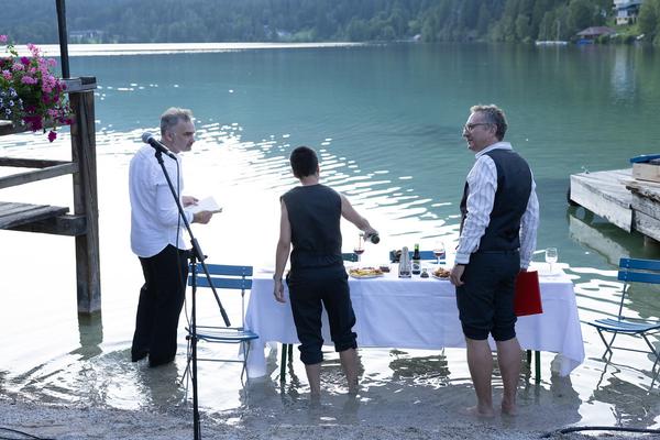 Viertelfestival: Wortwerft "beendet. Hermann geht die Wortwerft baden" (Erlaufsee, 21.6.2025) Foto: eSeL.at - Lorenz Seidler