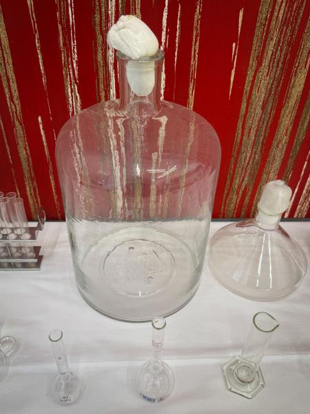 DAS LETZTE ABENDMAHL. Zur sinnlichen Intensität von Kult- und Ritualvorgängen (Nitsch Foundation, 12.3. - 30.9.2026) Foto: eSeL.at - Lorenz Seidler