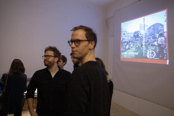 Präsentation HIEB (Künstlerhaus 1050, 31.10.2017) <a href="https://esel.at/termin/93301" rel="noreferrer nofollow">esel.at/termin/93301</a> | Foto: <a href="http://eSeL.at" rel="noreferrer nofollow">eSeL.at</a> - Lorenz Seidler Foto: eSeL.at - Lorenz Seidler