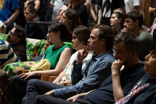 Gespräch Hito Steyerl mit MAK-Kuratorin Bärbl Vischer (MAK Contemporary, 24.6.2025) Foto: eSeL.at - Lorenz Seidler