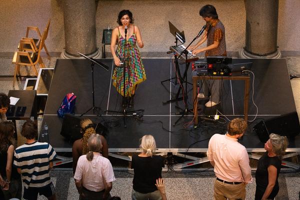 Konzert Hêja Netirk &amp; Rico Danta @ Eröffnung Hito Steyerl (MAK Contemporary, 24.6.2025) Foto: eSeL.at - Lorenz Seidler
