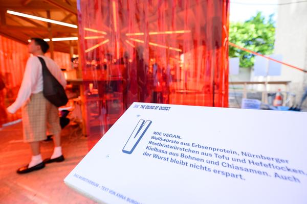 Creatives for Vienna – Making Spaces X Klima Biennale Wien: Wiener Würstelstand (Funkhaus, 25.04.2026) Foto: Wirtschaftsagentur Wien / eSeL.at - Joanna Pianka