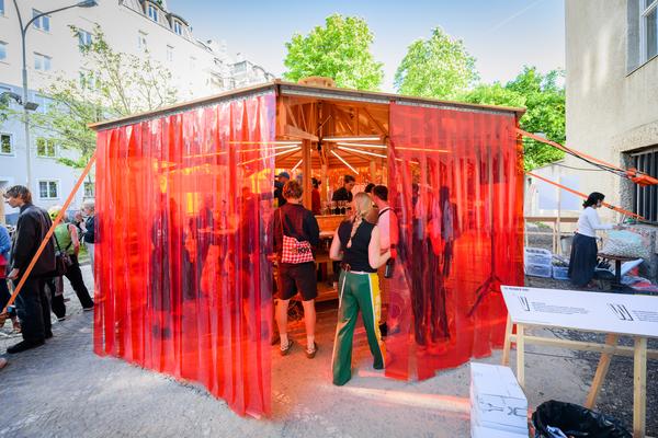 Creatives for Vienna – Making Spaces X Klima Biennale Wien: Wiener Würstelstand (Funkhaus, 25.04.2026) Foto: Wirtschaftsagentur Wien / eSeL.at - Joanna Pianka