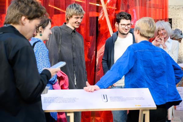 Creatives for Vienna – Making Spaces X Klima Biennale Wien: Wiener Würstelstand (Funkhaus, 25.04.2026) Foto: Wirtschaftsagentur Wien / eSeL.at - Joanna Pianka