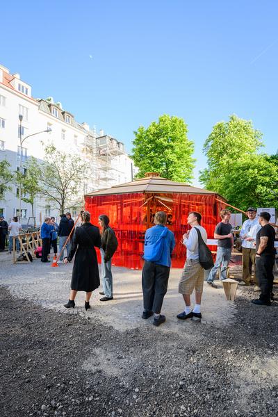 Creatives for Vienna – Making Spaces X Klima Biennale Wien: Wiener Würstelstand (Funkhaus, 25.04.2026) Foto: Wirtschaftsagentur Wien / eSeL.at - Joanna Pianka