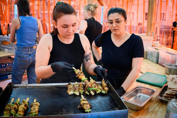 Creatives for Vienna – Making Spaces X Klima Biennale Wien: Wiener Würstelstand (Funkhaus, 25.04.2026) Foto: Wirtschaftsagentur Wien / eSeL.at - Joanna Pianka