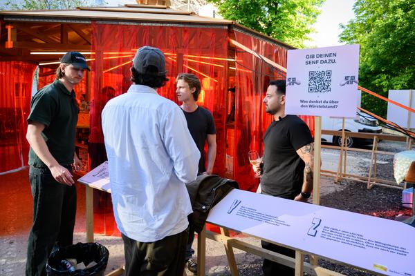 Creatives for Vienna – Making Spaces X Klima Biennale Wien: Wiener Würstelstand (Funkhaus, 25.04.2026) Foto: Wirtschaftsagentur Wien / eSeL.at - Joanna Pianka