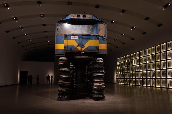 Ibrahim Mahama Zilijifa (Kunsthalle Wien MQ, 9.7.2025–2.11.2025) Foto: eSeL.at - Lorenz Seidler