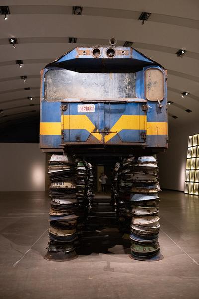 Ibrahim Mahama "Zilijifa" (Kunsthalle Wien MQ, 9.7.2025–2.11.2025) Foto: eSeL.at - Lorenz Seidler