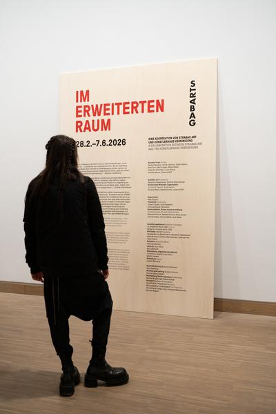 Im erweiterten Raum (Künstlerhaus Wien, 27.02. - 07.06.2025) Foto: eSeL.at - Sarah Tasha