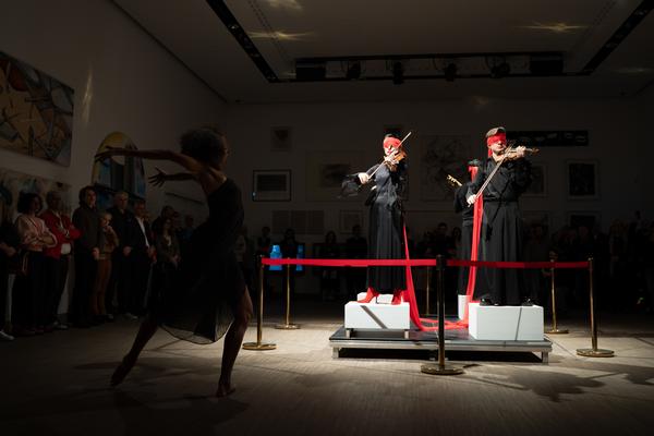 Im erweiterten Raum (Künstlerhaus Wien, 27.02. - 07.06.2025) Foto: eSeL.at - Sarah Tasha