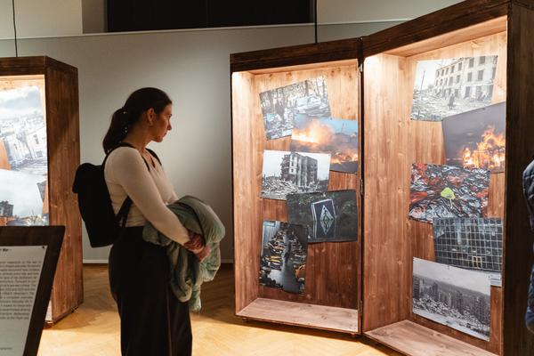 Ausstellungesröffnung Impressions of War - Der Krieg in der Ukraine (Heeresgeschichtliches Museum, 10.02.2026) Foto: eSeL.at - Robert Puteanu