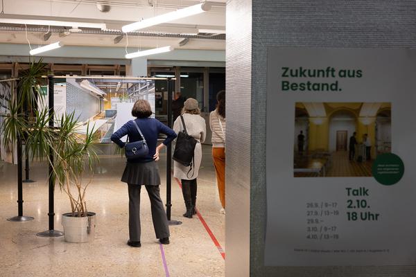 VIENNA ART WEEK 2025: "IN/BETWEEN. People, Spaces &amp; Uses" (WEST 1090, 8.11.2025) Foto: eSeL.at - Lorenz Seidler