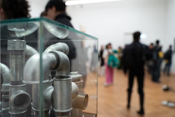 In the Fold of the Sack (Exhibit, Akademie der bildenden Künste, 12.03.2026) Foto: eSeL.at - Sarah Tasha