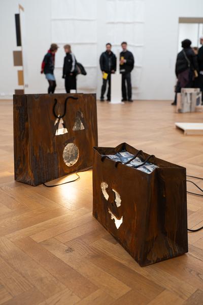 In the Fold of the Sack (Exhibit, Akademie der bildenden Künste, 12.03.2026) Foto: eSeL.at - Sarah Tasha