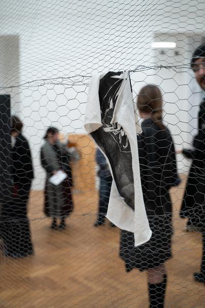 In the Fold of the Sack (Exhibit, Akademie der bildenden Künste, 12.03.2026) Foto: eSeL.at - Sarah Tasha