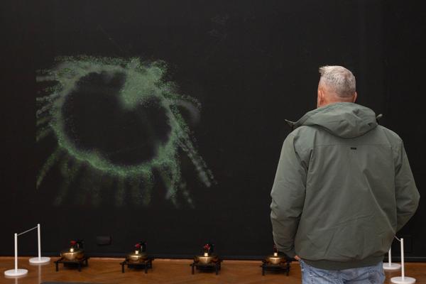 Indah Arsyad "The Ultimate Breath" (Weltmuseum Wien, 26.11.2025 - 25.5.2026) Foto: eSeL.at - Lorenz Seidler