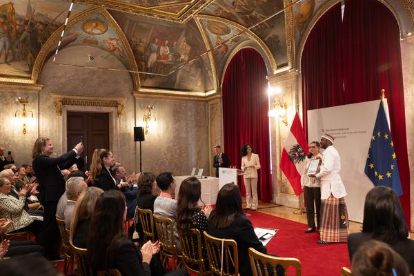 Street Project Foundation: ARTvocacy - Award for "Innovation" @ Intercultural Achievement Award 2026 (BMEIA, 13.10.2026) Foto: eseL.at - Lorenz Seidler