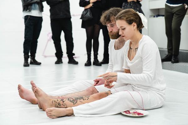 Kata Oelschlägel - Sewn Together (Nitsch Foundation, 13.11.2025) Foto: eSeL.at - Robert Puteanu