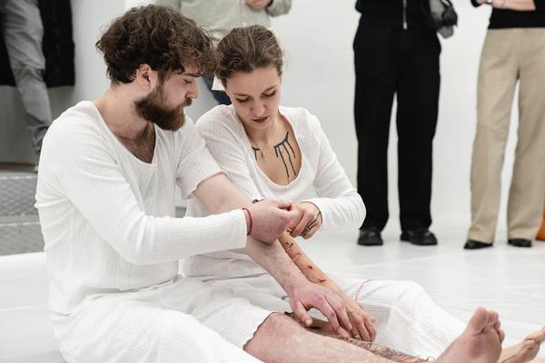 Kata Oelschlägel - Sewn Together (Nitsch Foundation, 13.11.2025) Foto: eSeL.at - Robert Puteanu