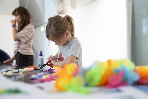 MQ Kinder Kultur Parcours 2026: "Typograf:innen von morgen –
gestalte deinen eigenen Buchstaben" (designforum, 30.5.2026) Foto: eSeL.at - Lorenz Seidler