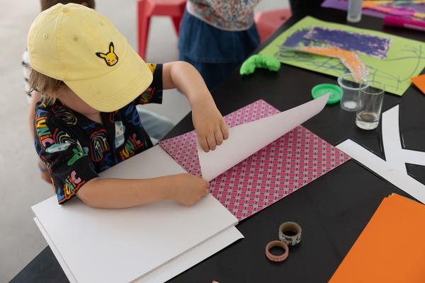 MQ Kinder Kultur Parcours 2026: "Typograf:innen von morgen –
gestalte deinen eigenen Buchstaben" (designforum, 30.5.2026) Foto: eSeL.at - Lorenz Seidler