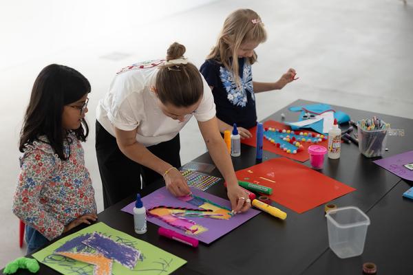 MQ Kinder Kultur Parcours 2026: "Typograf:innen von morgen –
gestalte deinen eigenen Buchstaben" (designforum, 30.5.2026) Foto: eSeL.at - Lorenz Seidler