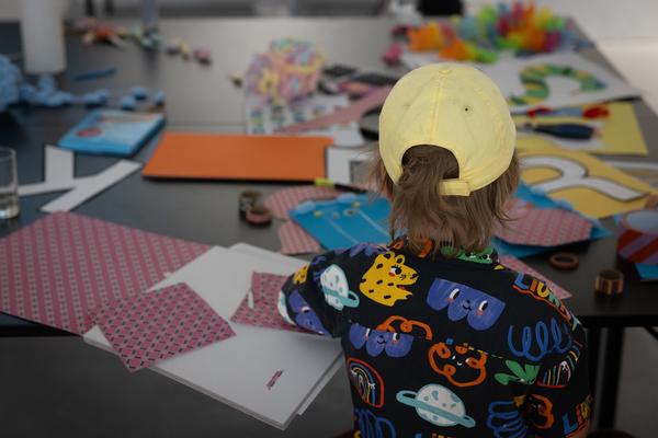 MQ Kinder Kultur Parcours 2026: "Typograf:innen von morgen –
gestalte deinen eigenen Buchstaben" (designforum, 30.5.2026) Foto: eSeL.at - Lorenz Seidler