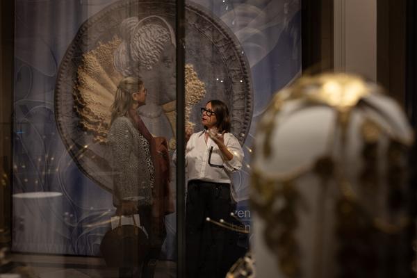 Kopf &amp; Kragen. Münzen machen Mode (Münzkabinett - Kunsthistorisches Museum, ab 11.11.2025) Foto: eSeL.at - Lorenz Seidler