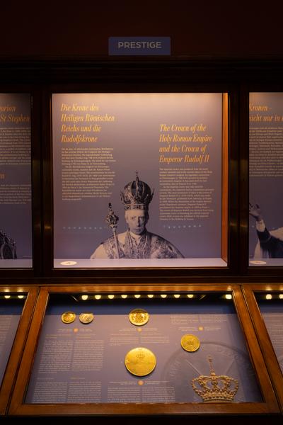 Kopf &amp; Kragen. Münzen machen Mode (Münzkabinett - Kunsthistorisches Museum, ab 11.11.2025) Foto: eSeL.at - Lorenz Seidler