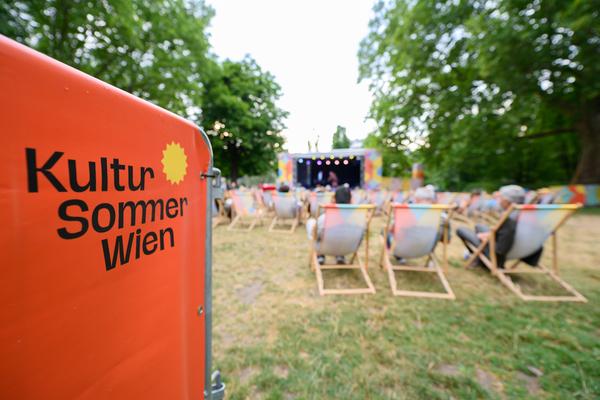 Kultursommer Wien 2026: Gutrufs Erben / n ï m company &amp; Potpourri Dance (Wilhelmsdorfer Park, 19.07.2026) Foto: eSeL.at - Joanna Pianka